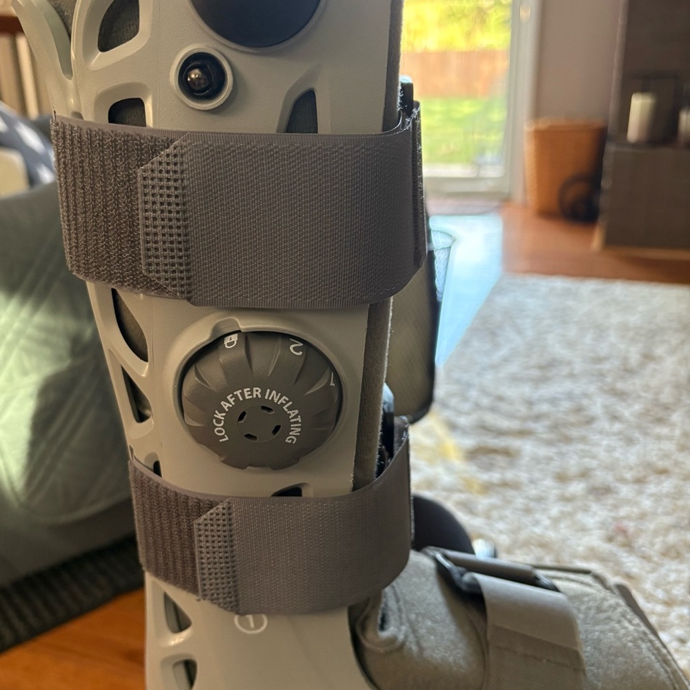 Aircast Soft Stride Walker Walking Boot Size Small - Picture 11 of 13